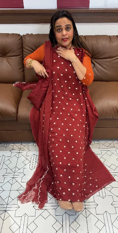 MAROON