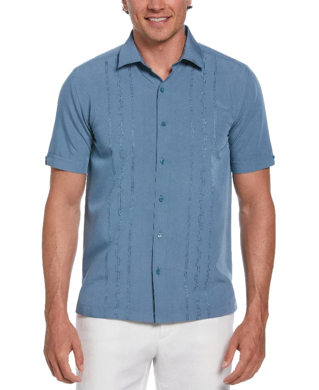 Men's Retro - Style Hawaiian Print Casual Shirts in Bold Patterns for a Tropical Vacation Wide Embroidered Panel Shirt